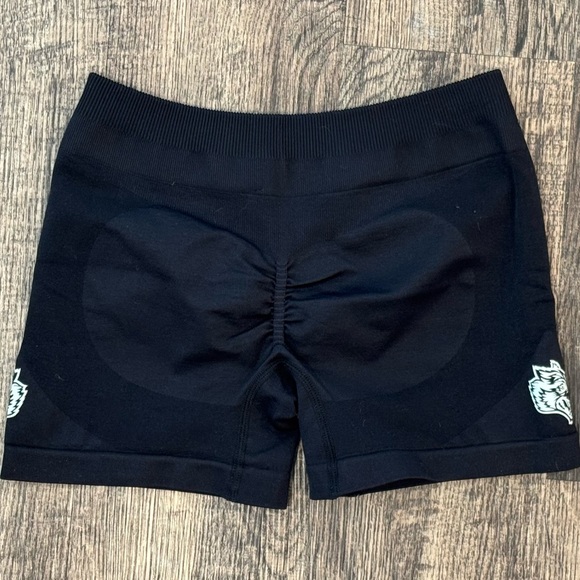NWOT Darc Sport Katya Seamless Shorts | Small - Black - Picture 2 of 2